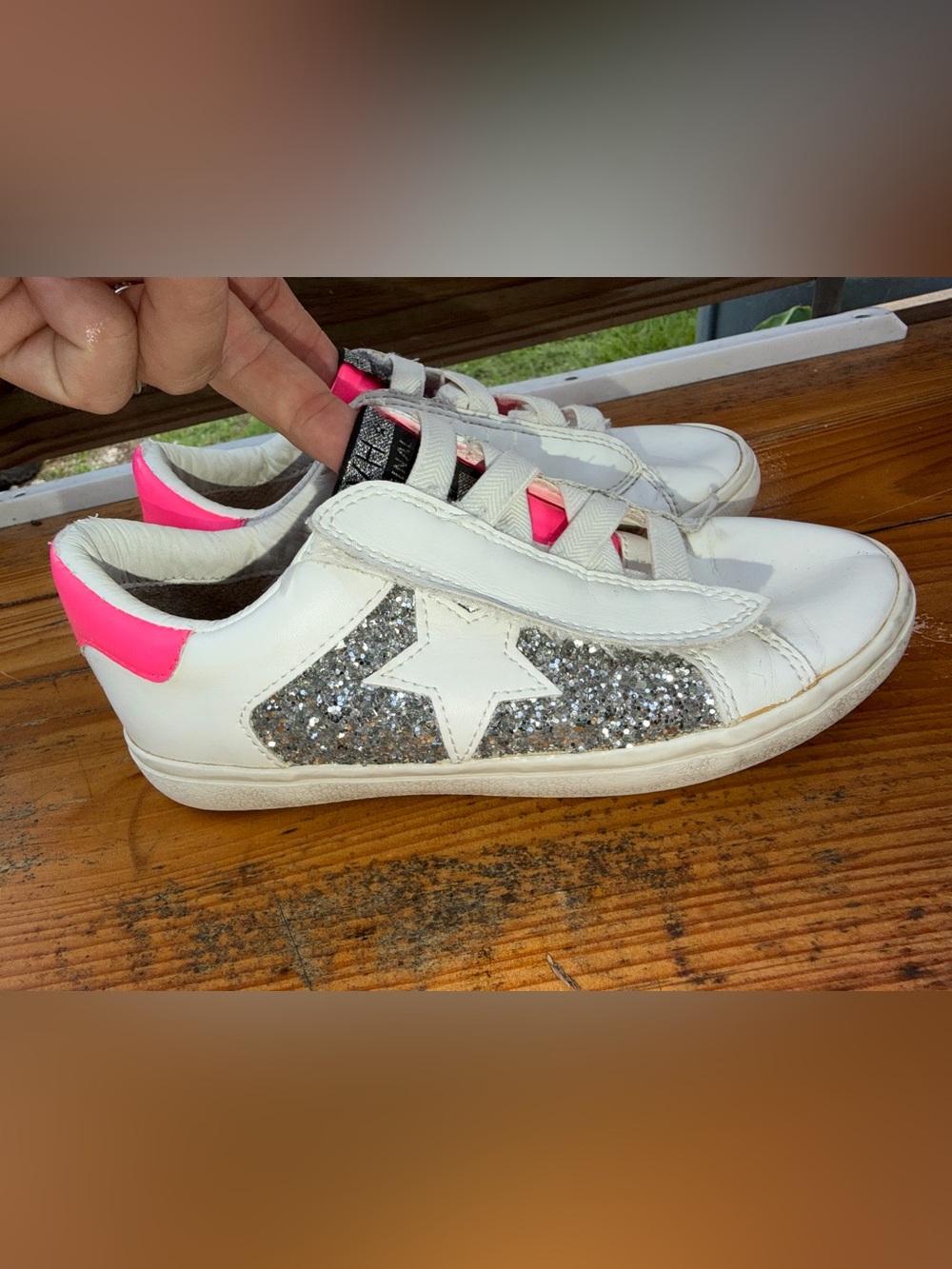Vintage Havana White Kids Sneakers with Silver Glitter Star and Pink Accent
